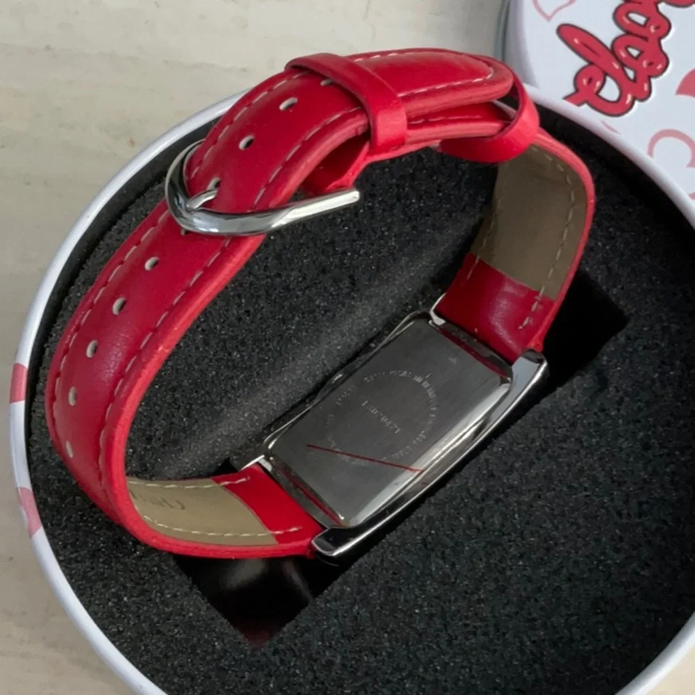 Betty Boop Watch Red Wristwatch Heart Kiss Large Face New Vintage